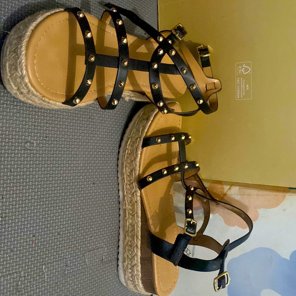 Strapped Platforms